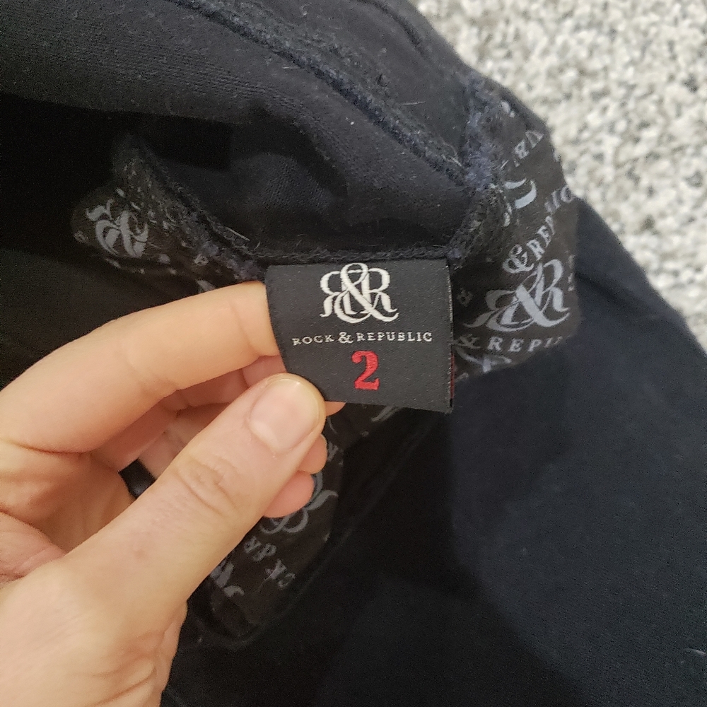 Rock & Republic Black Skinny Jeans. - Picture 3 of 4